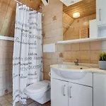 Iohannes - 2-3km From The Sea By Interhome