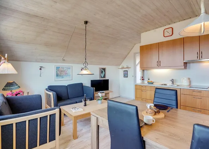 Iohannes - 2-3km From The Sea By Interhome